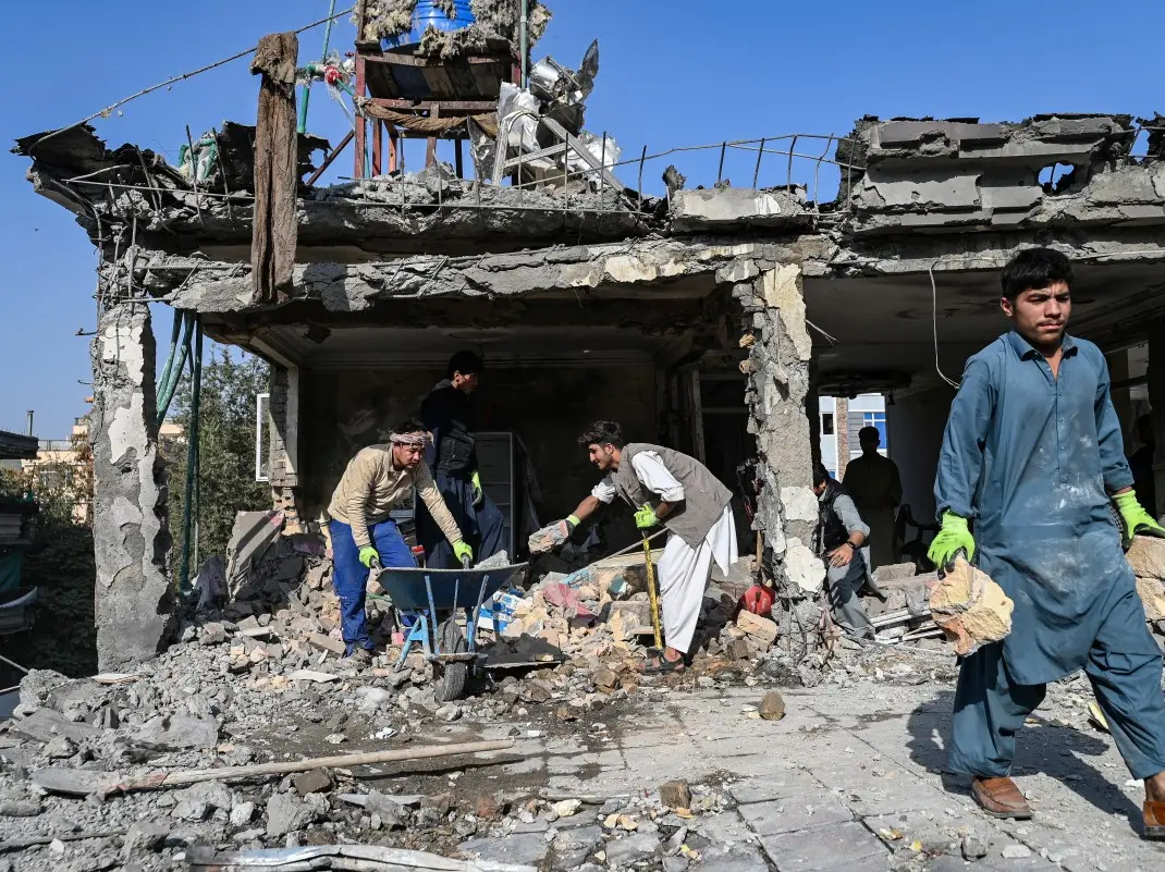 Pakistan strikes Afghanistan in ceasefire violation, Taliban vows to 'retaliate' Pakistan strikes Afghanistan in ceasefire violation, Taliban vows to 'retaliate'