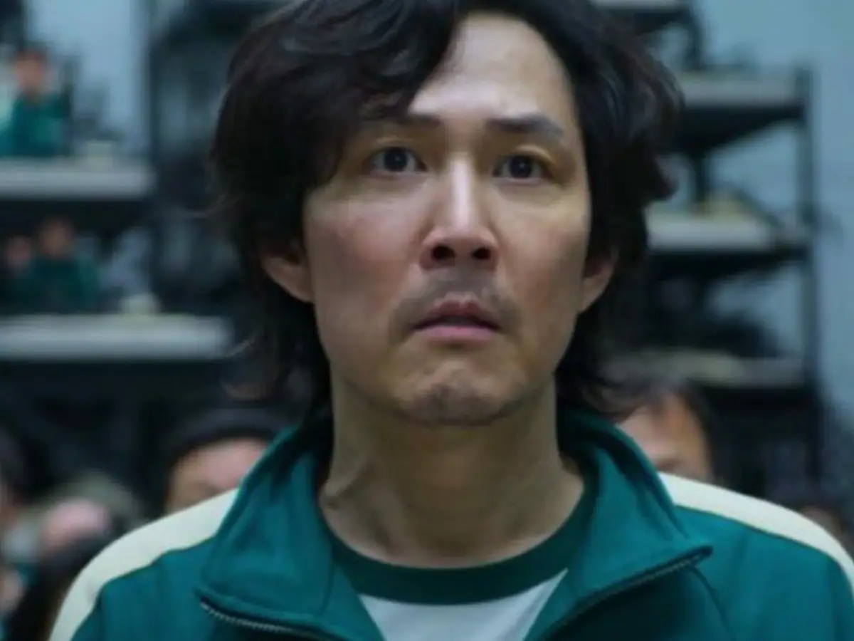AI photos, called, 'honey' and 'darling': Woman loses $350,000 to fake Squid Game actor Lee Jung-jae romance | Online scam AI photos, called, 'honey' and 'darling': Woman loses $350,000 to fake Squid Game actor Lee Jung-jae romance | Online scam