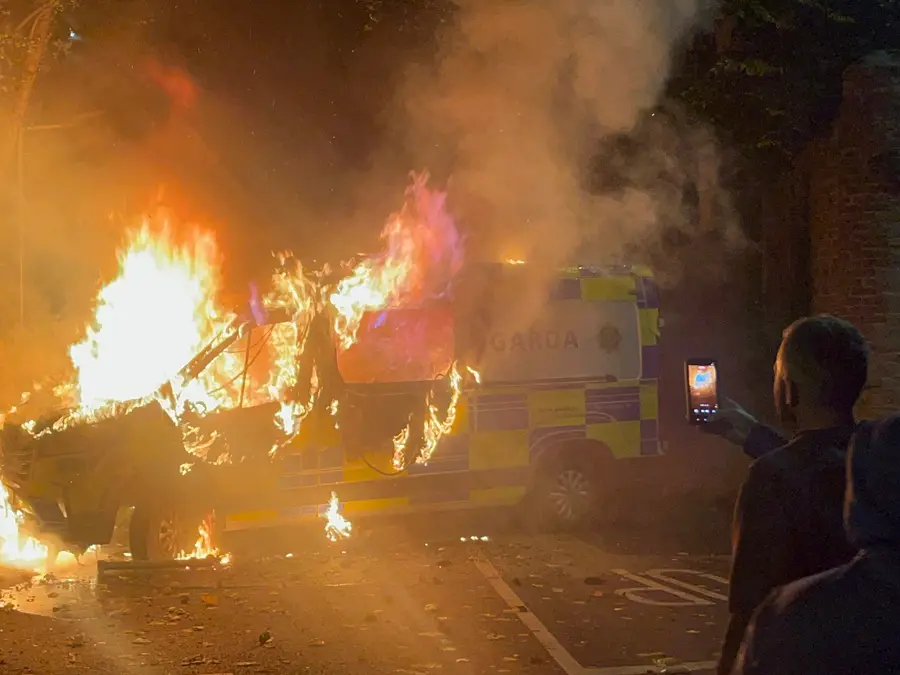 Dublin protests: Tensions escalate as 23 arrested after clashing with police; riots enter third day