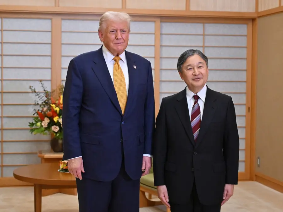 Trump receives royal welcome in Japan, meets Emperor Naruhito