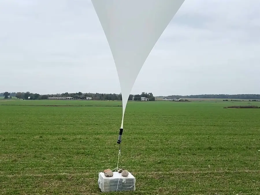 ‘Hybrid attacks’: Lithuania to shoot down smuggling balloons from Putin ally Belarus