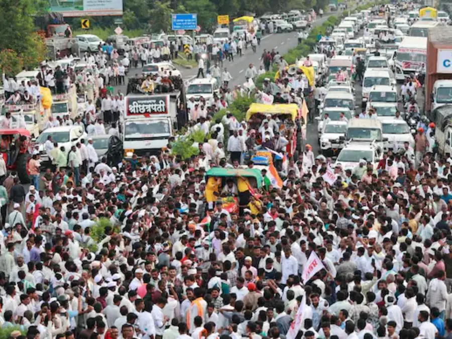 Maharashtra: Protesting farmers to meet CM at 7 pm today