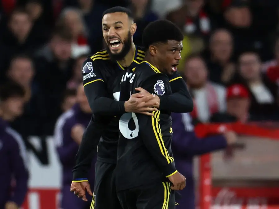 Premier League: Arsenal cruise against Burnley, Man Utd held by Forest