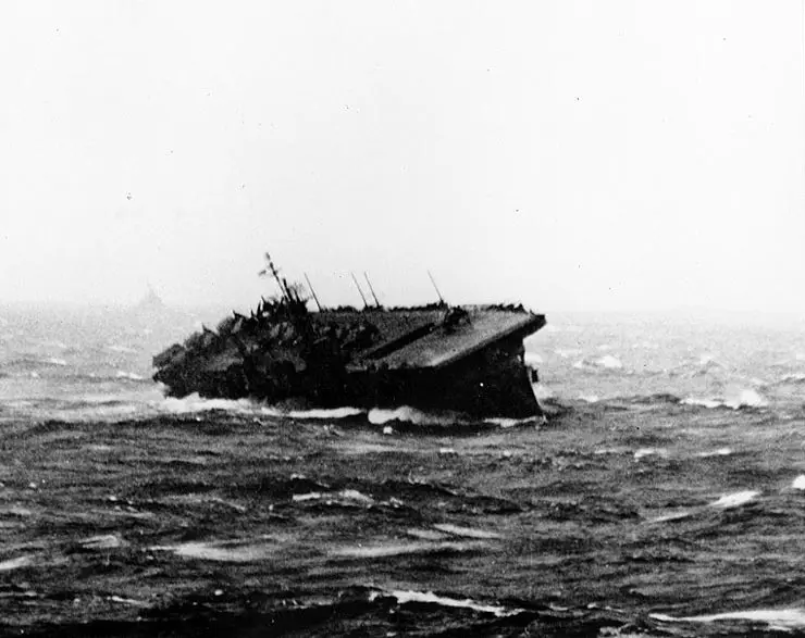 5. Merchant liners and auxiliary conversions