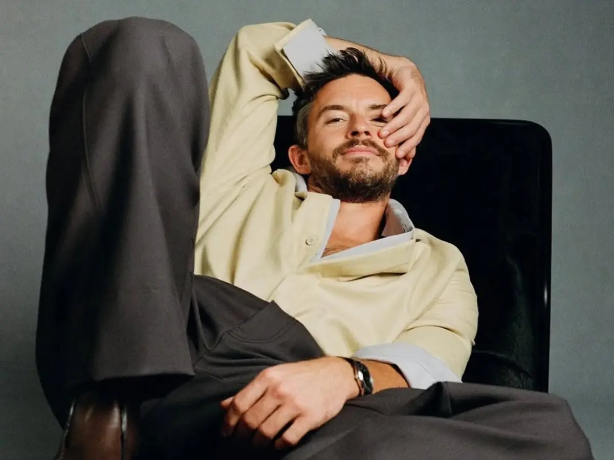 Jonathan Bailey