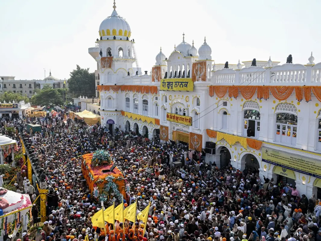 'Gurudwaras only for Sikhs'? Indian Hindu pilgrims denied entry to Nankana Sahib in Pakistan 'Gurudwaras only for Sikhs'? Indian Hindu pilgrims denied entry to Nankana Sahib in Pakistan