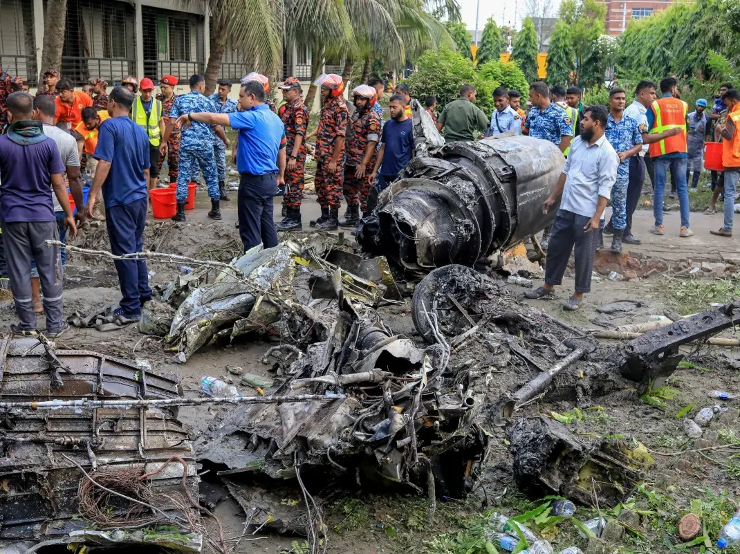 Probe blames pilot error for deadly Dhaka jet crash that killed 36 Probe blames pilot error for deadly Dhaka jet crash that killed 36