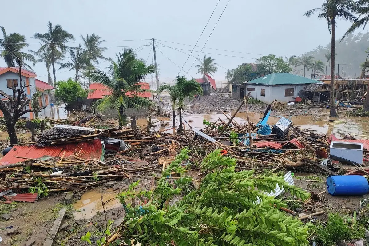 Super Typhoon Fung-wong hits Philippines: 2 dead, over million evacuated before slamming eastern seaboard