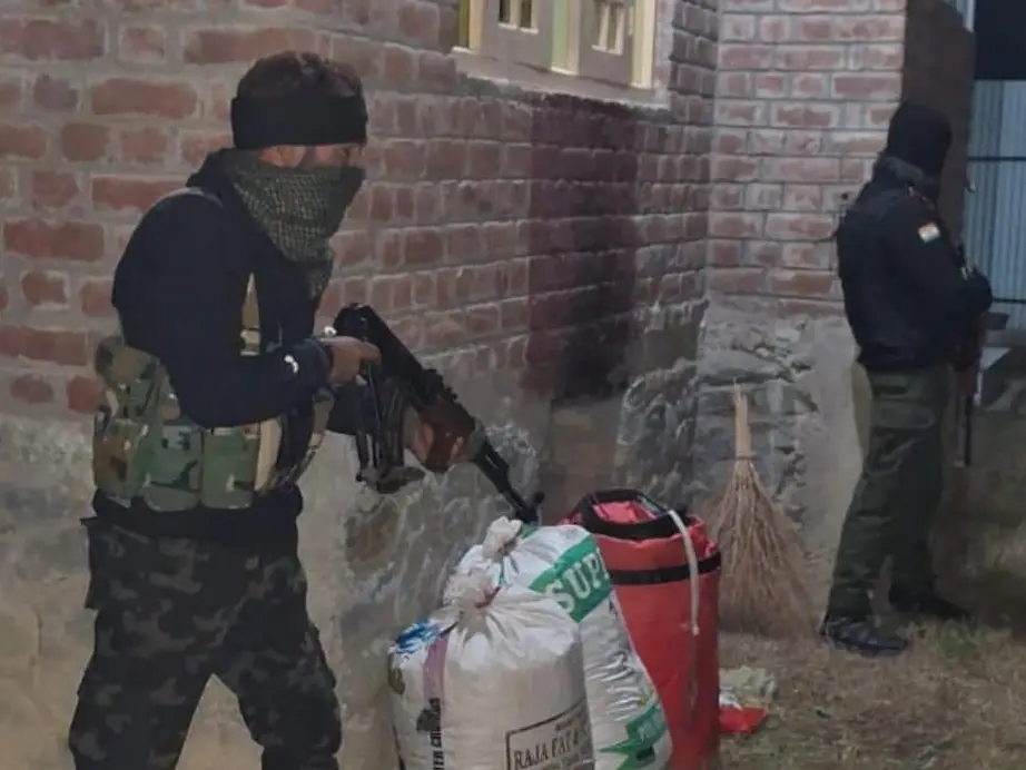 Budgam Police cracks down on US-based separatist Ghulam Nabi Fai’s network in J&K Budgam Police cracks down on US-based separatist Ghulam Nabi Fai’s network in J&K