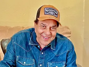 Sholay, Dharamveer, Satyakam: 10 golden films of Dharmendra that defined impressive career