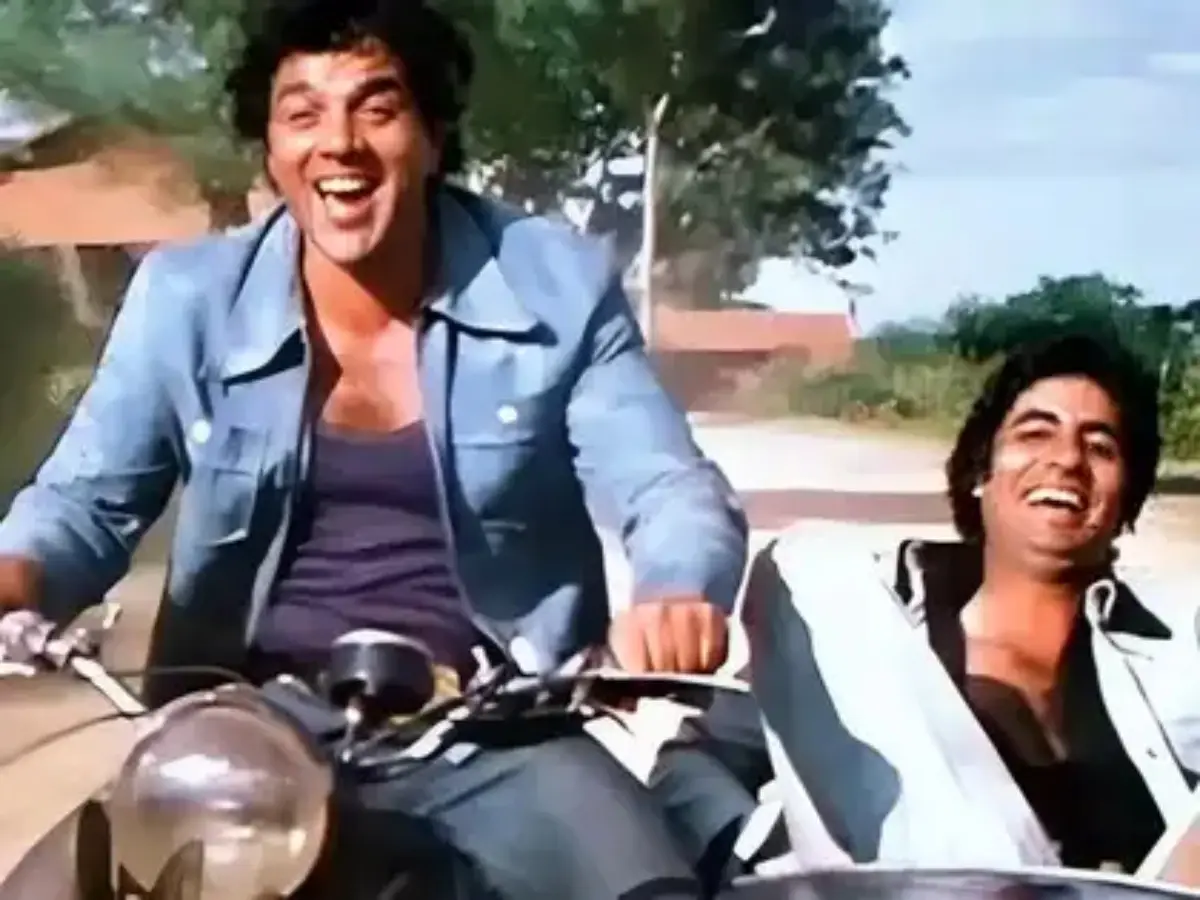 Throwback: Did you know Dharmendra shot real bullet past Amitabh Bachchan on sets of Sholay? Throwback: Did you know Dharmendra shot real bullet past Amitabh Bachchan on sets of Sholay?