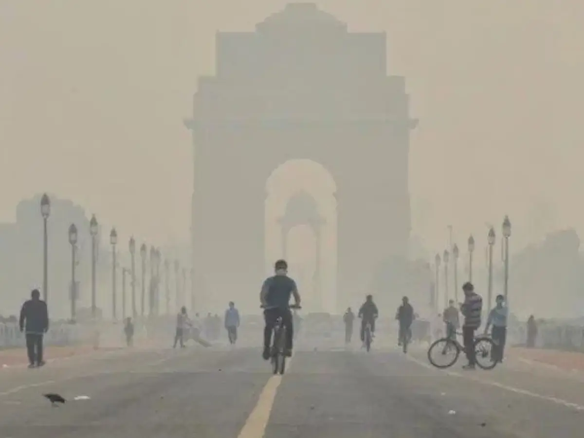Delhi air pollution: All schools to run in hybrid mode till class 5 Delhi air pollution: All schools to run in hybrid mode till class 5