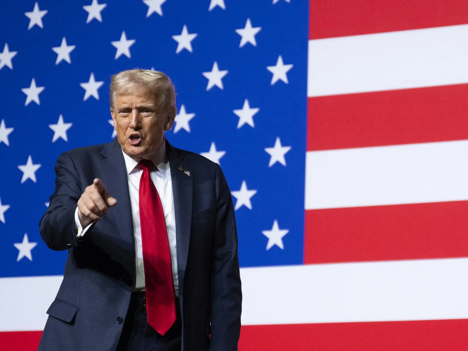 'Will NEVER give in to extortion': Trump signs bill to end longest government shutdown in history 'Will NEVER give in to extortion': Trump signs bill to end longest government shutdown in history