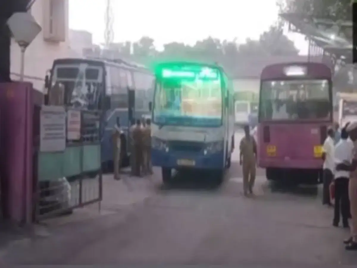 Tax dispute prevails, Inter-state Pvt buses across South India remain stalled