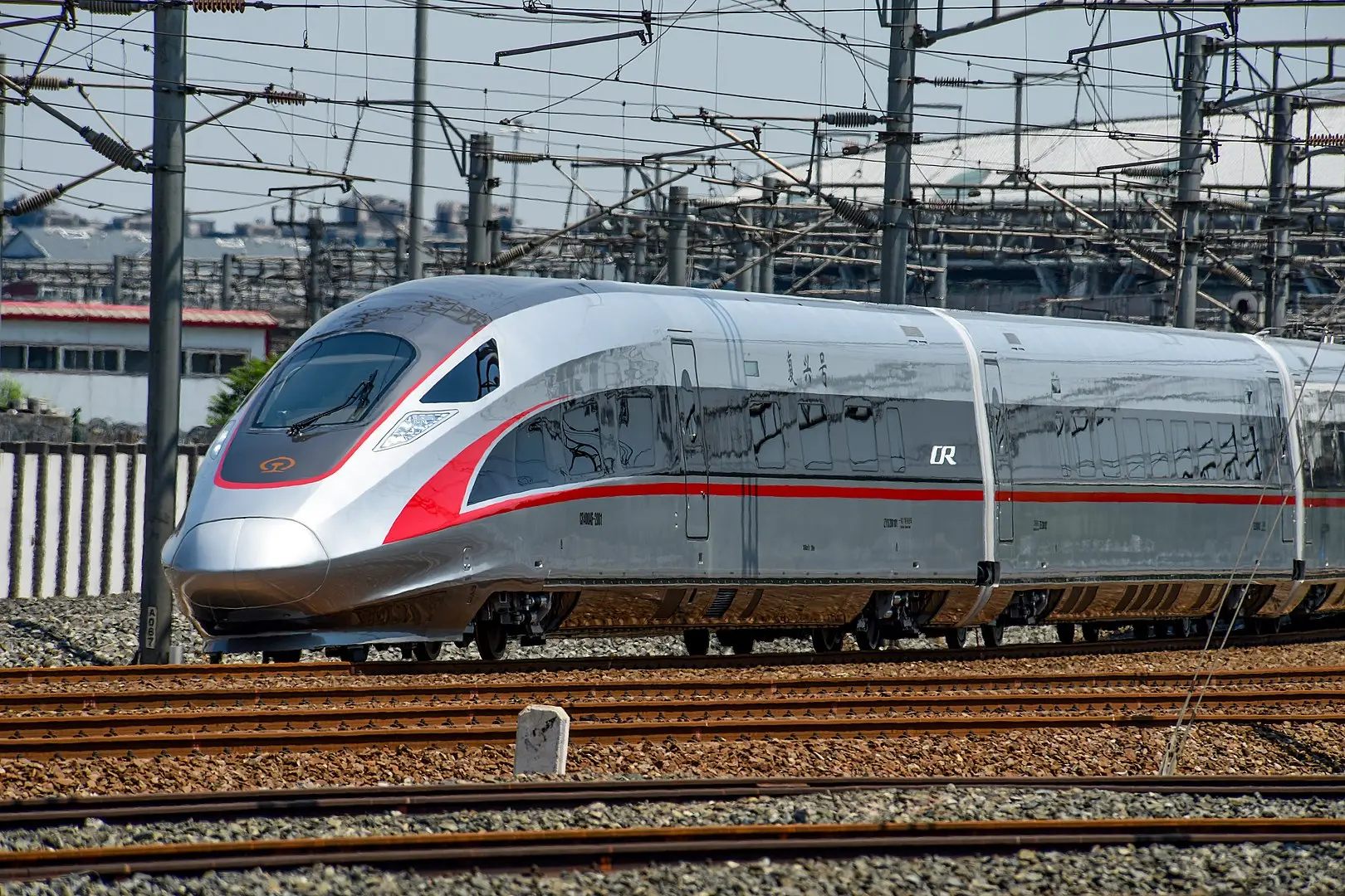 China High-Speed Rail - Automated and Semi-Automated Cleaning