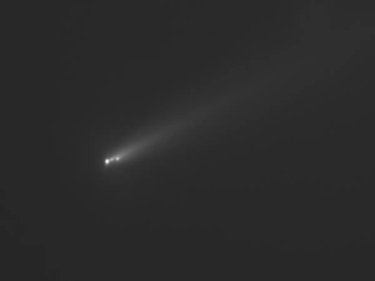 'Other Atlas', the golden comet, breaks apart as it zooms towards Earth 'Other Atlas', the golden comet, breaks apart as it zooms towards Earth