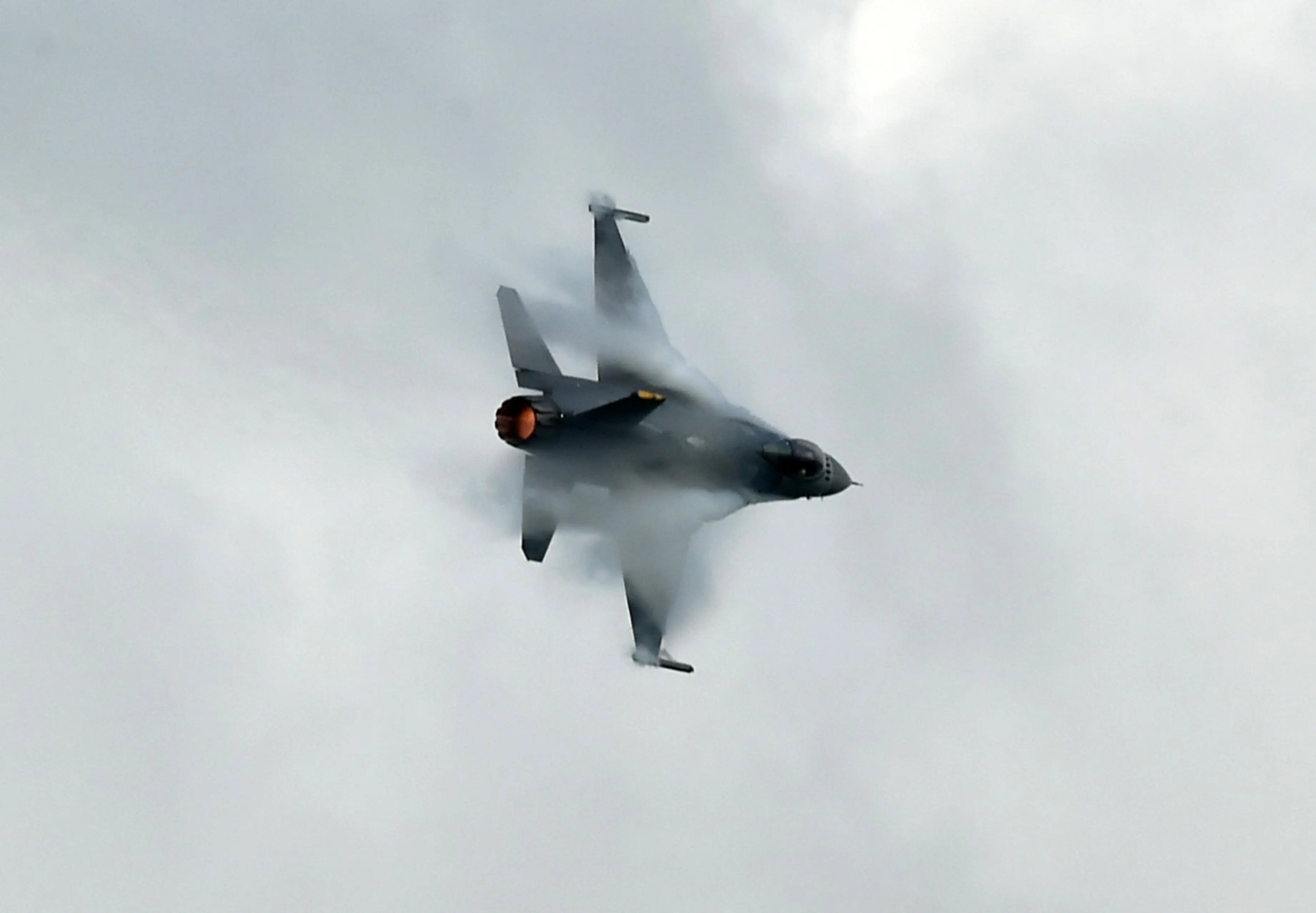 Growing trend of Russian jet crashes, Su-30 fighter jet crashes near Finland border during training