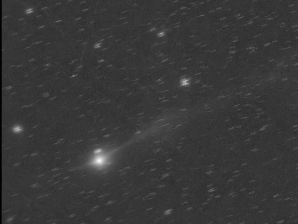 3. But Unlike Solar System Comets, 3I/ATLAS Shows Carbon-Chain Depletion