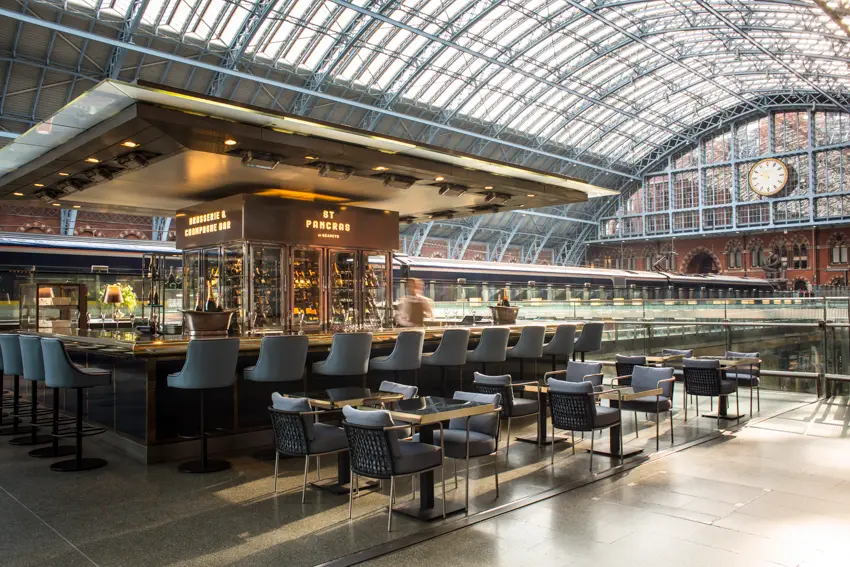 St. Pancras International Champagne Bar & Lounge - London