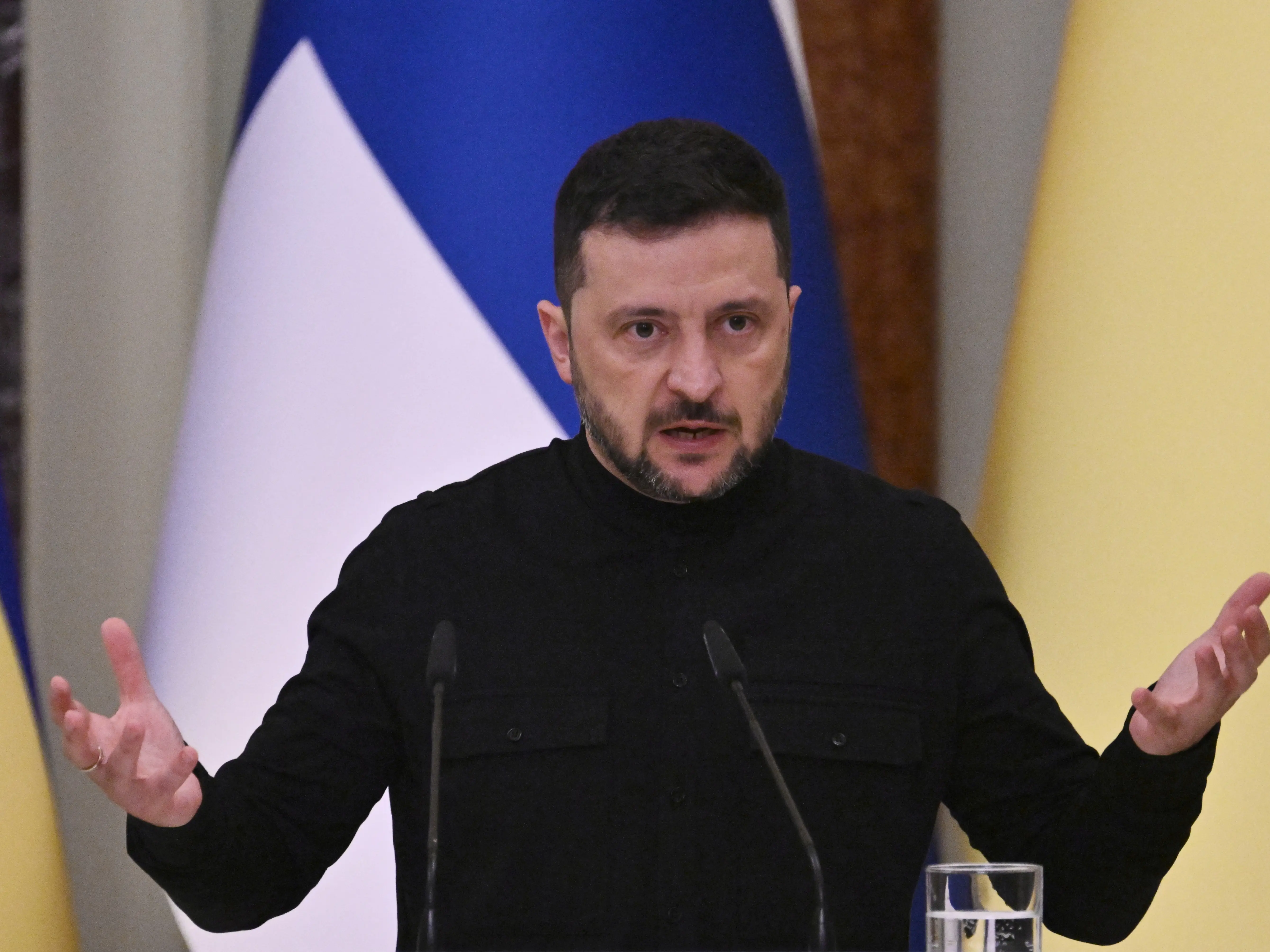 US to push Russia's 'maximalist terms,' ask Ukraine to cede territory, halve army: Report US to push Russia's 'maximalist terms,' ask Ukraine to cede territory, halve army: Report