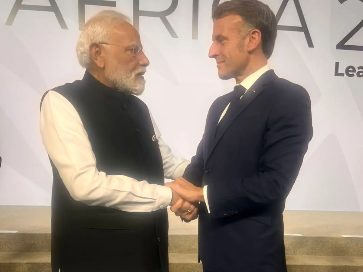 PM Modi meets French President Emmanuel Macron