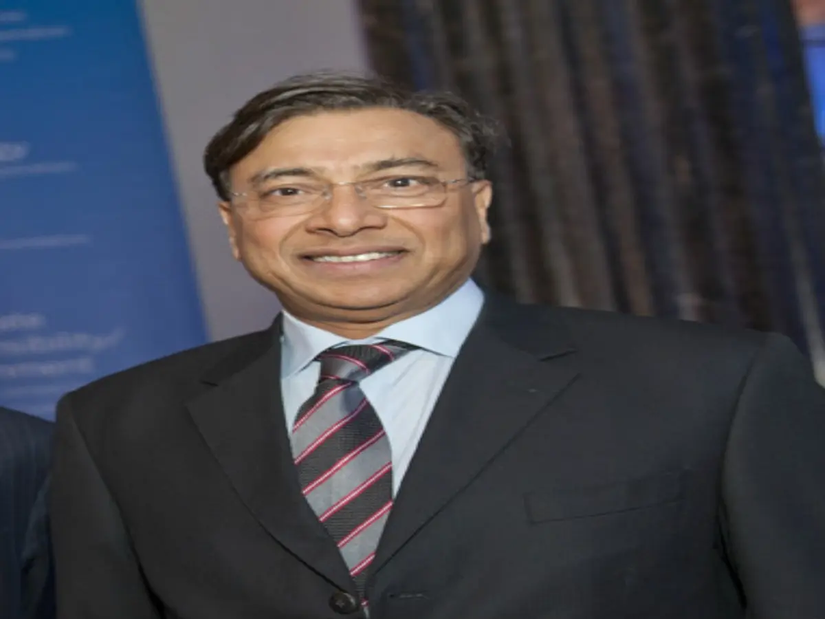 Steel magnate Lakshmi Mittal leaves UK to live in Dubai ahead of budget that 'targets' super-rich Steel magnate Lakshmi Mittal leaves UK to live in Dubai ahead of budget that 'targets' super-rich