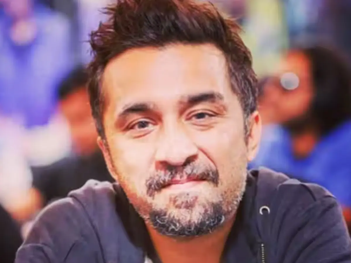 Shraddha Kapoor’s brother Siddhant Kapoor appears before Mumbai Police for questioning in Rs 252 crore drugs case; Orry summoned on Wednesday Shraddha Kapoor’s brother Siddhant Kapoor appears before Mumbai Police for questioning in Rs 252 crore drugs case; Orry summoned on Wednesday