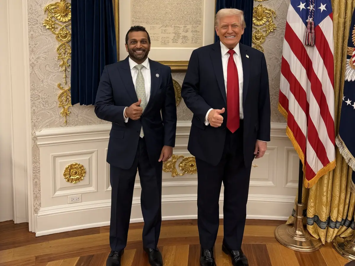 'Let’s take a picture': How Trump dismissed rumours of firing FBI chief Kash Patel - WATCH
