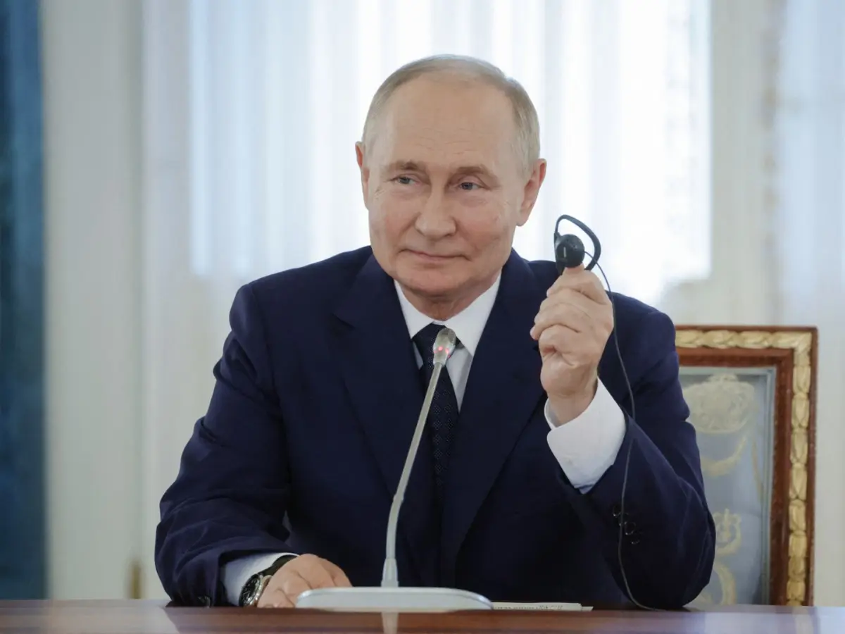 Other features of ‘Flying Kremlin’
