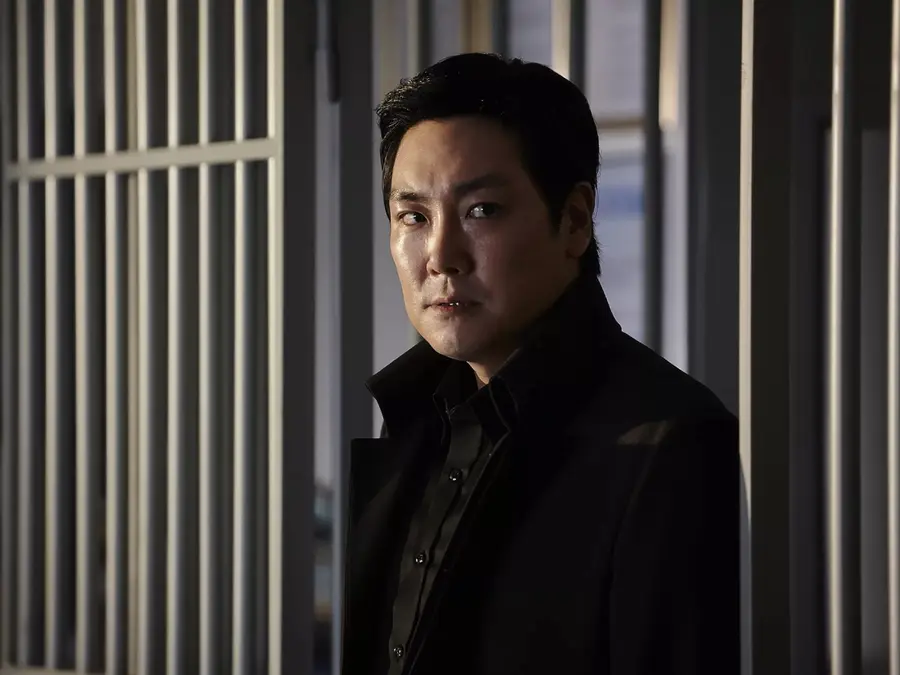 South Korean actor Cho Jin Woong's retirement amid juvenile crime allegations might lead to penalty of $7.6 million