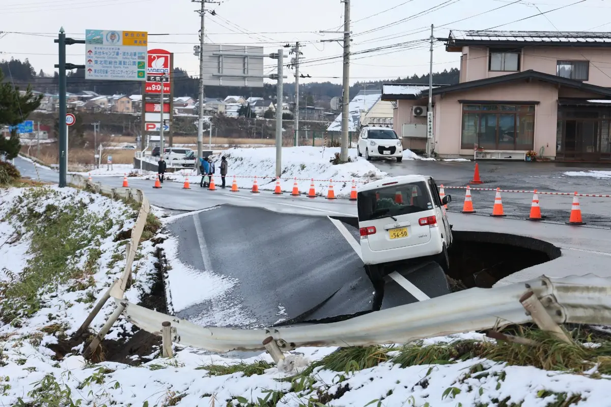 Japan earthquake: Another quake of 6.7 magnitude strikes region days after 7.5 tremor