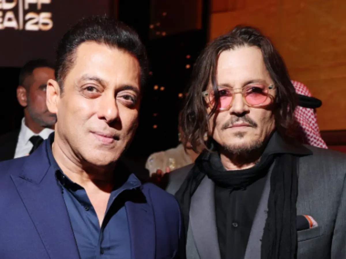 Bhaijaan meets captain Jack Sparrow! Salman Khan and Johnny Depp's epic red carpet moment, netizens go wild