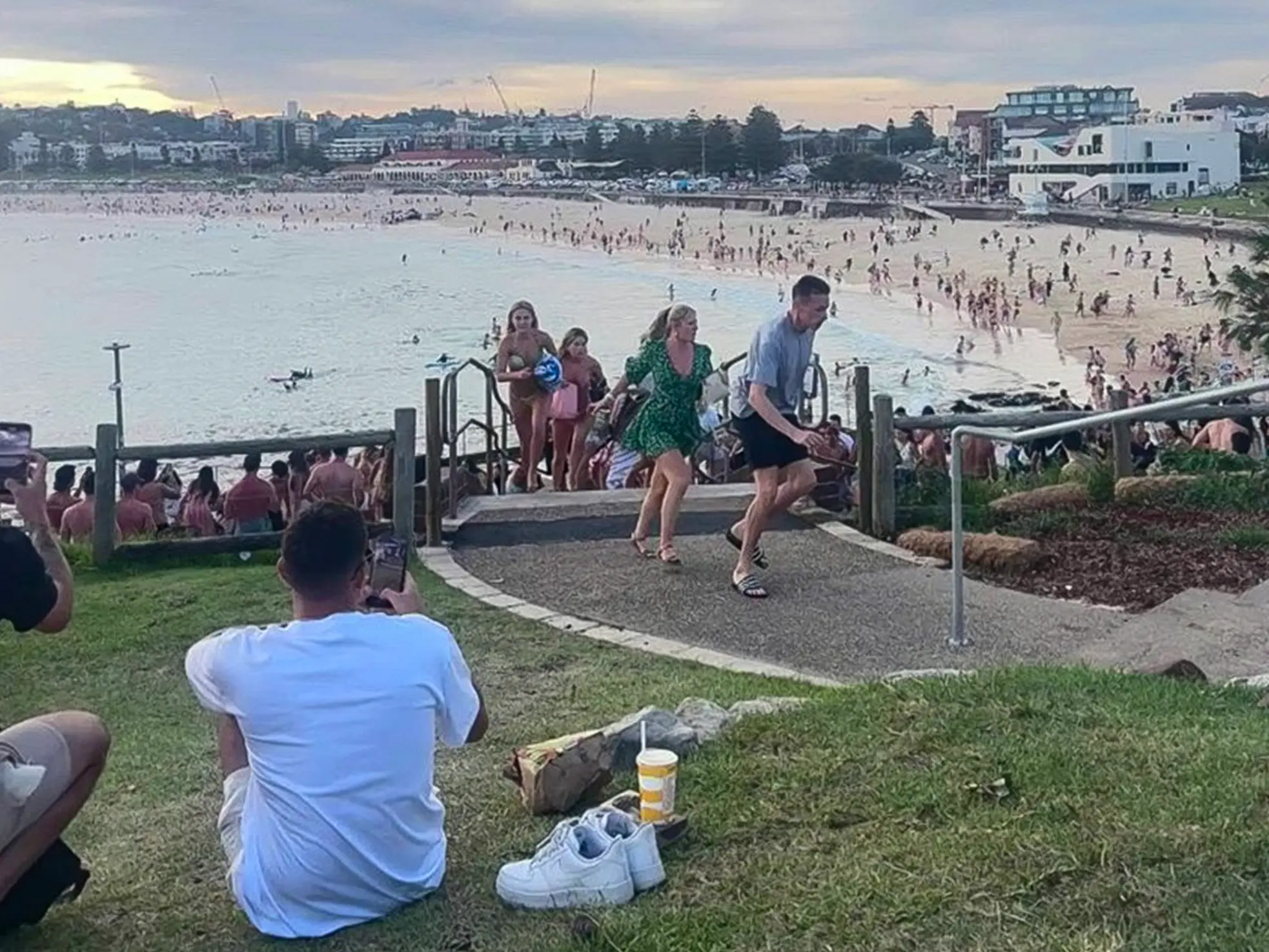 Australia police raid residence of Pakistan origin man suspected of Bondi Beach terror attack — Report Australia police raid residence of Pakistan origin man suspected of Bondi Beach terror attack — Report