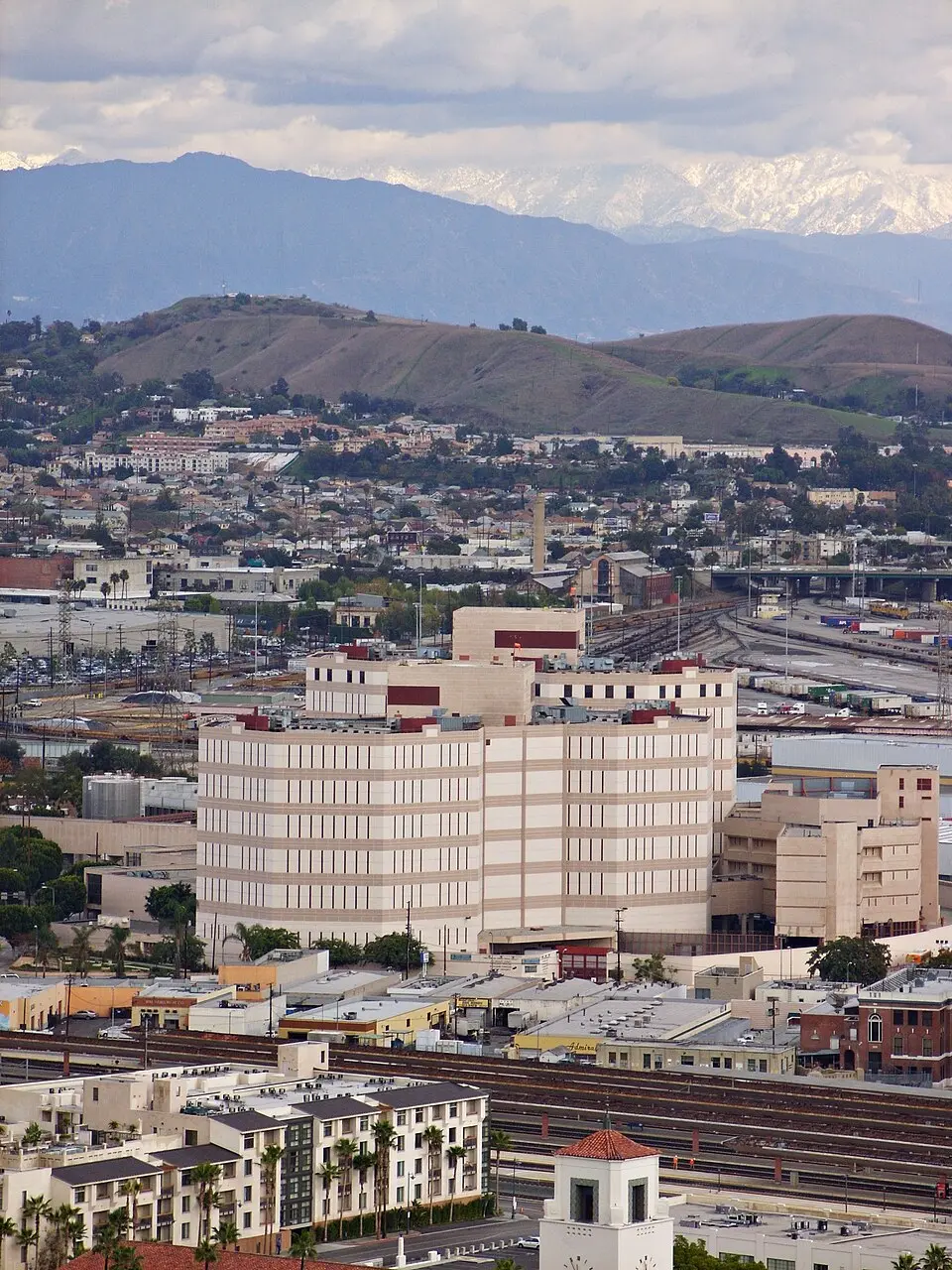 Where is Rob Reiner's son, Nick Reiner, being held since arrest? All about Los Angeles County jail