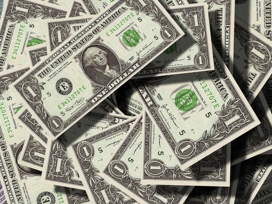 Is US dollar dying slowly? This economist thinks so as gold, silver surge, countries including India trim US Treasury holdings