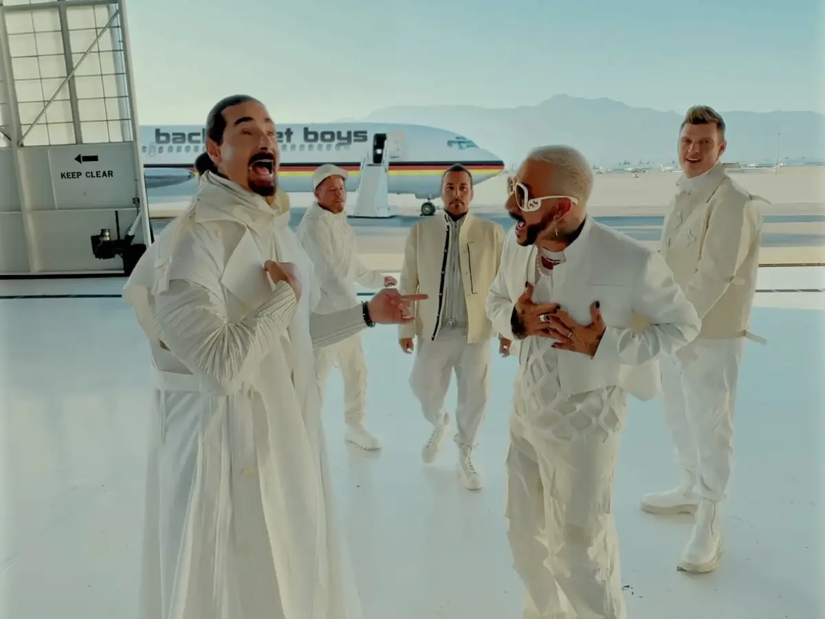 Backstreet Boys release new music video of their hit song ‘I Want It That Way’ ,‘90s kids can’t stop gushing