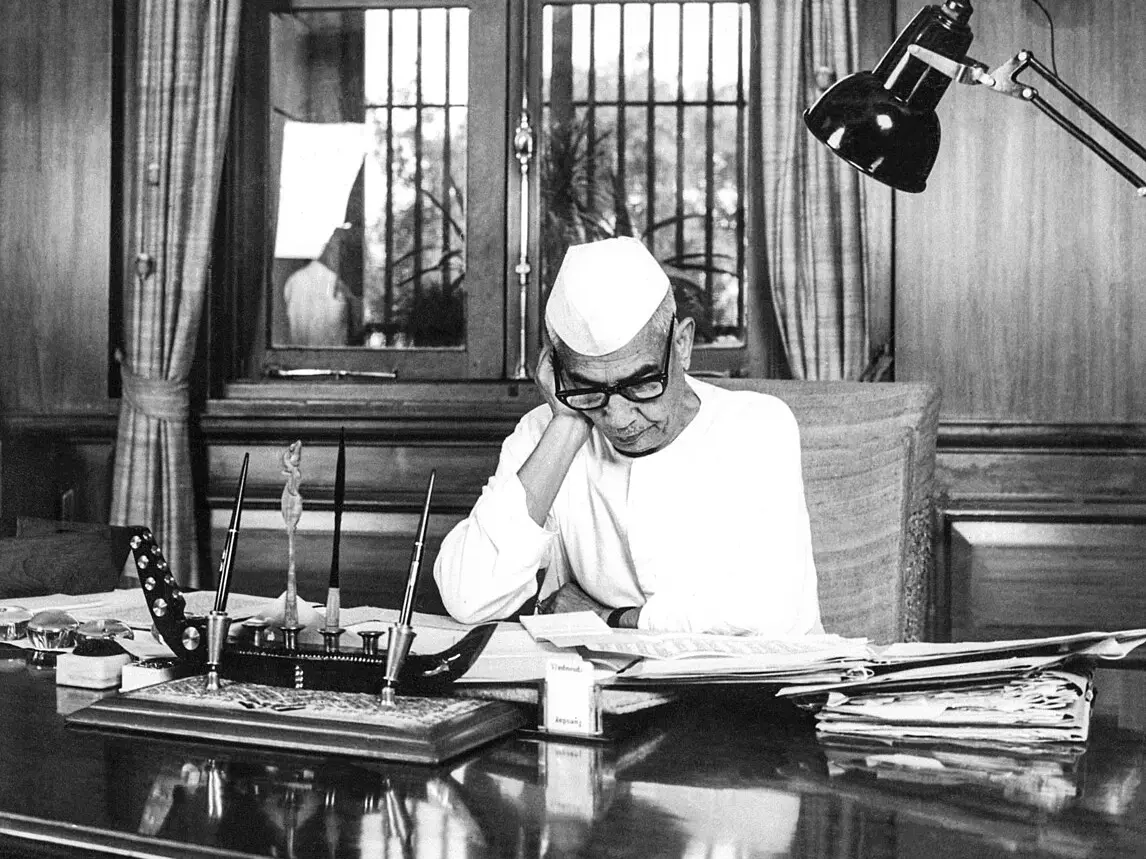 Who was Chaudhary Charan Singh? Know 10 interesting facts about farmer-first leader who became India's 5th PM Who was Chaudhary Charan Singh? Know 10 interesting facts about farmer-first leader who became India's 5th PM