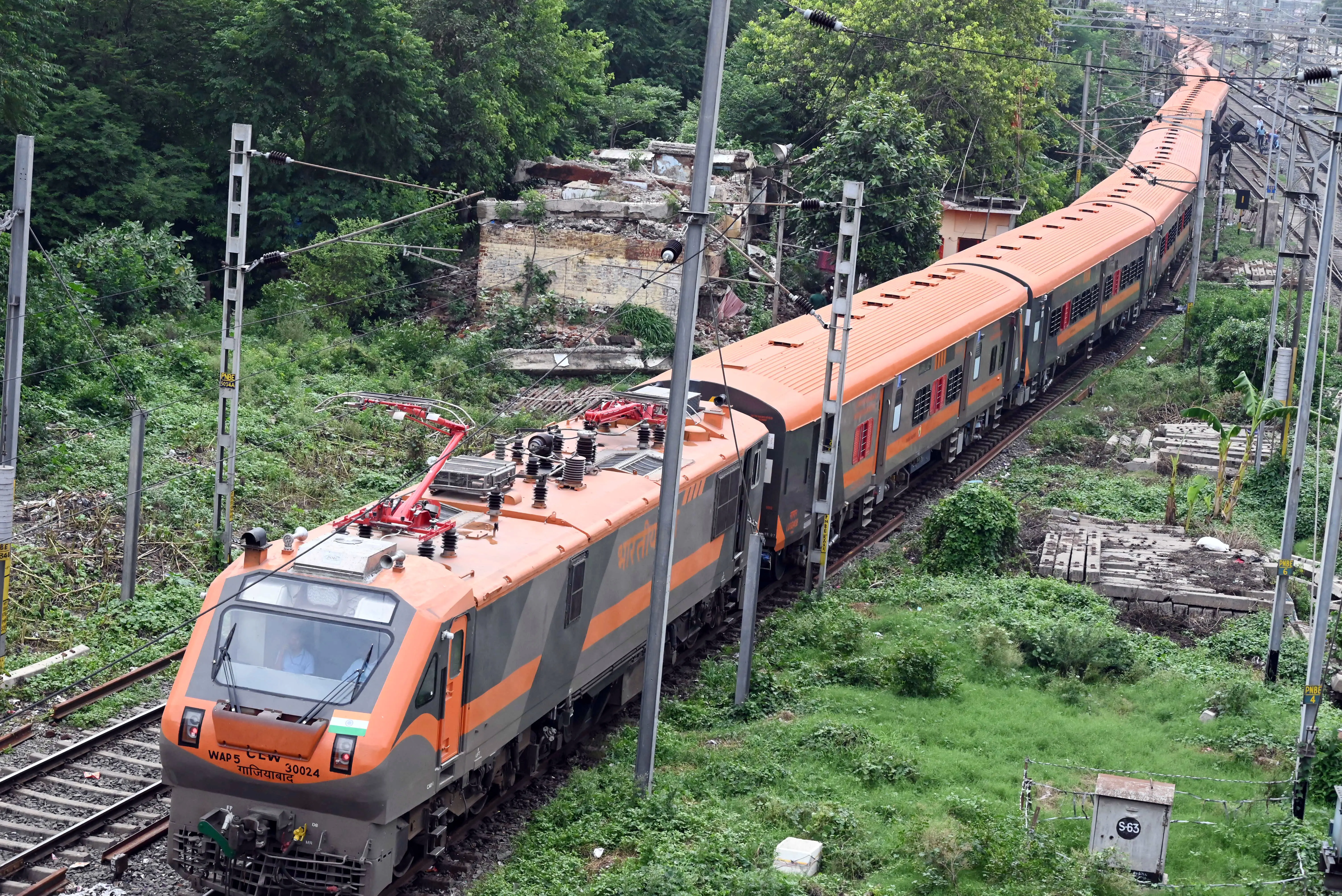 Extra luggage on trains means extra fees