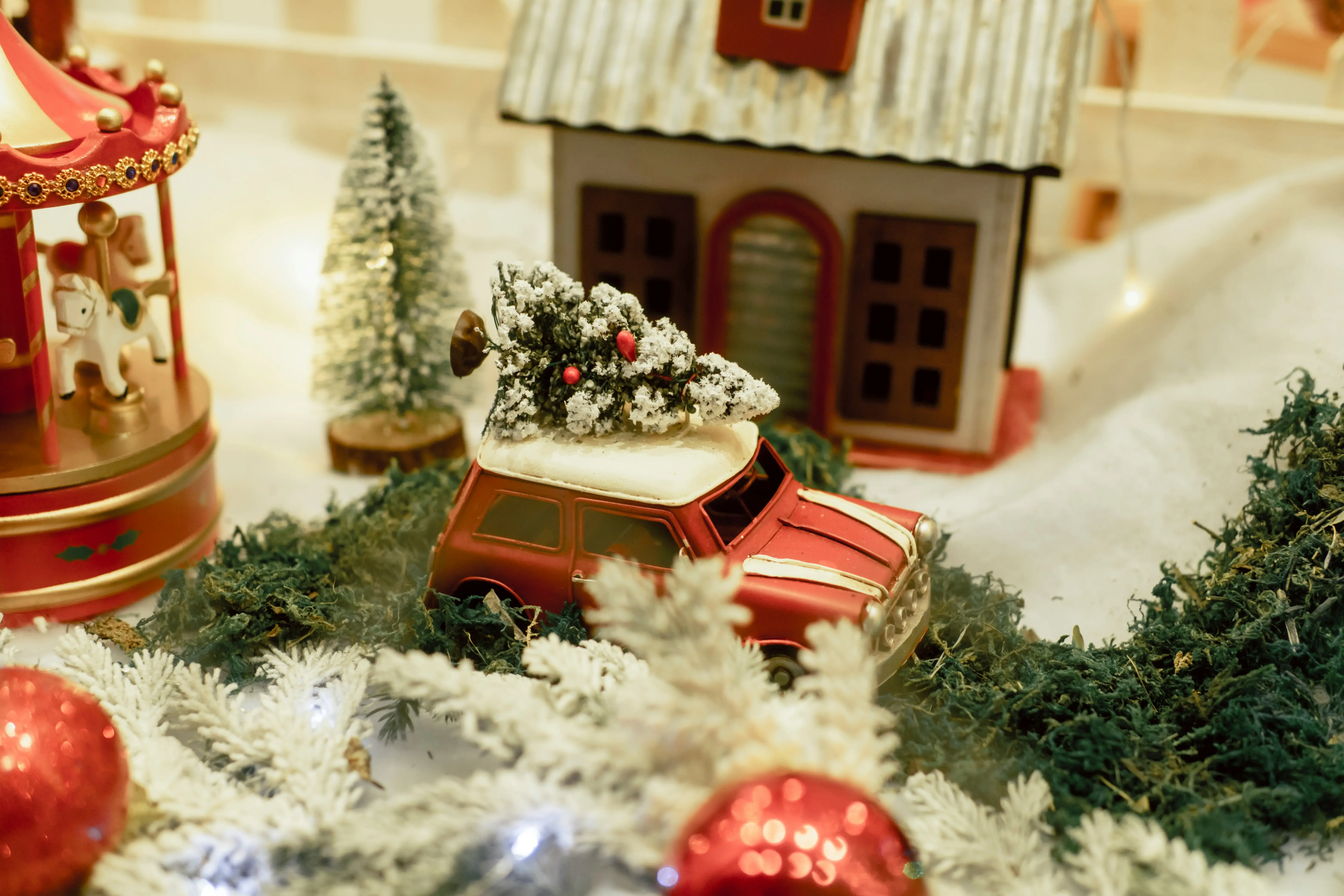 Are Banks open on Christmas eve 2025 in the US? Full list of what's open and what's closed on 24th December