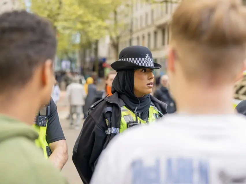 What is Magnetic hijab? Why are UK Police ruling out a new hijab design? What is Magnetic hijab? Why are UK Police ruling out a new hijab design?