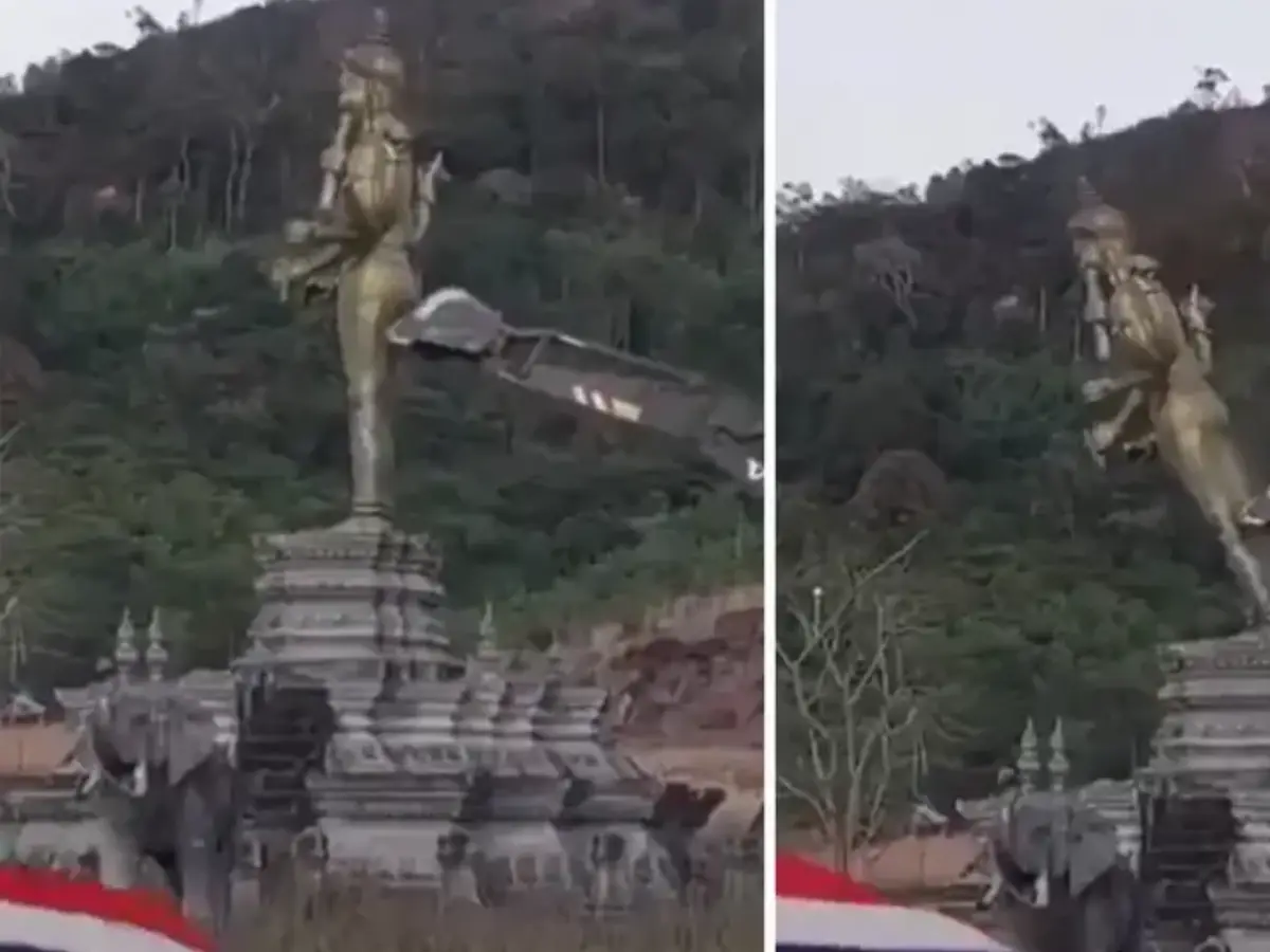 Demolition of Vishnu statue
