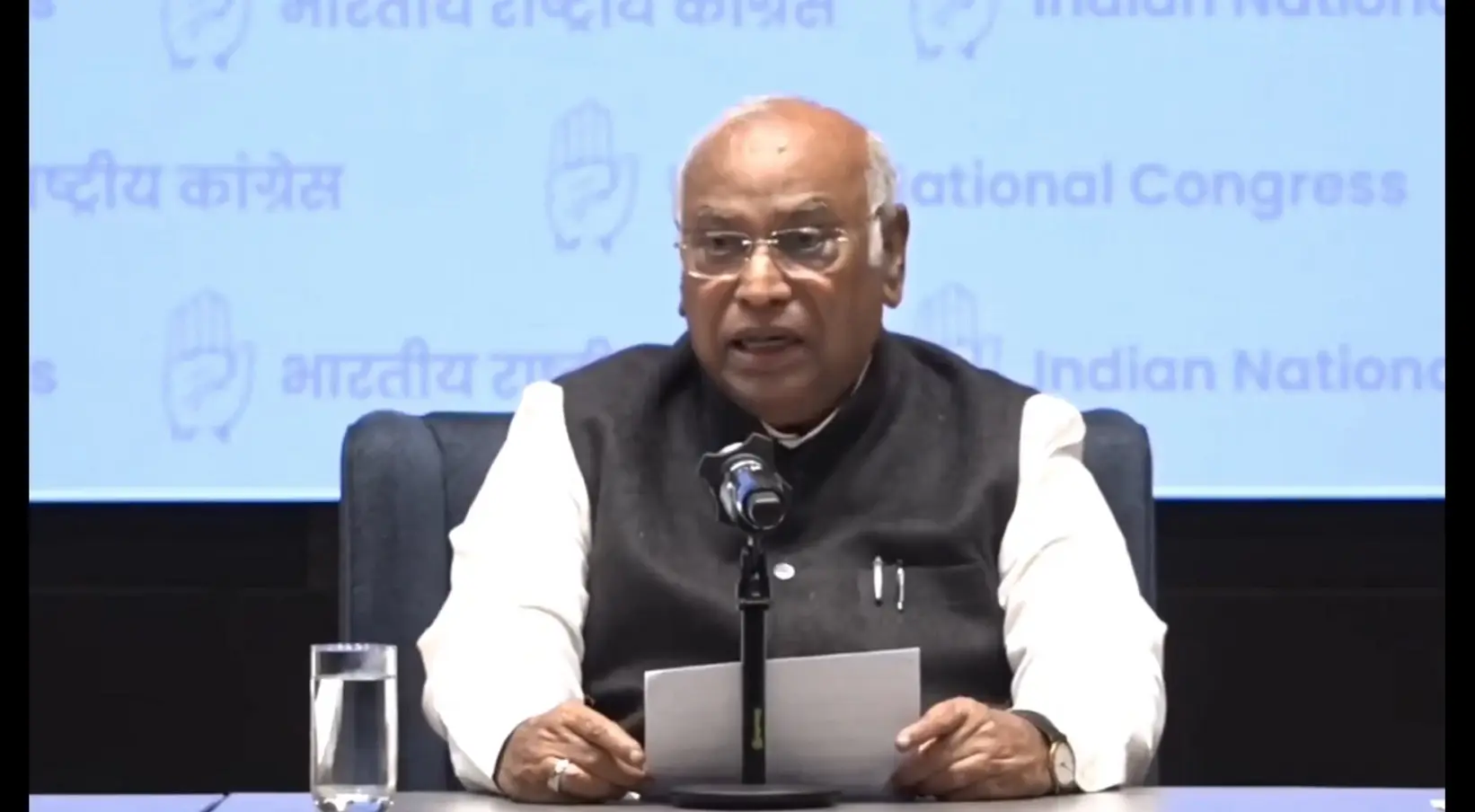 Congress to launch ‘MGNREGA Bachao’ campaign on Jan 5, demand repeal of VB-G RAM G Act: Kharge