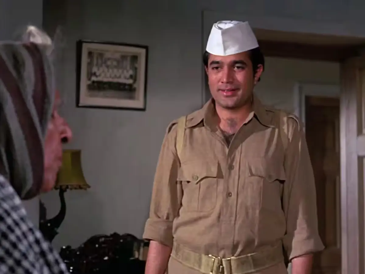 Bawarchi (1972)