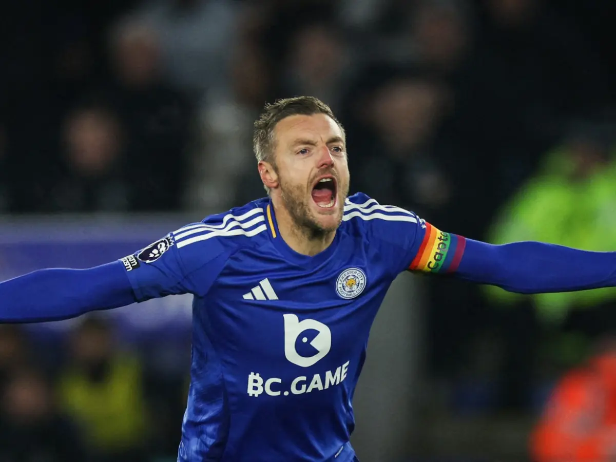 Meet four teams that survived Premier League relegation despite being bottom at Christmas