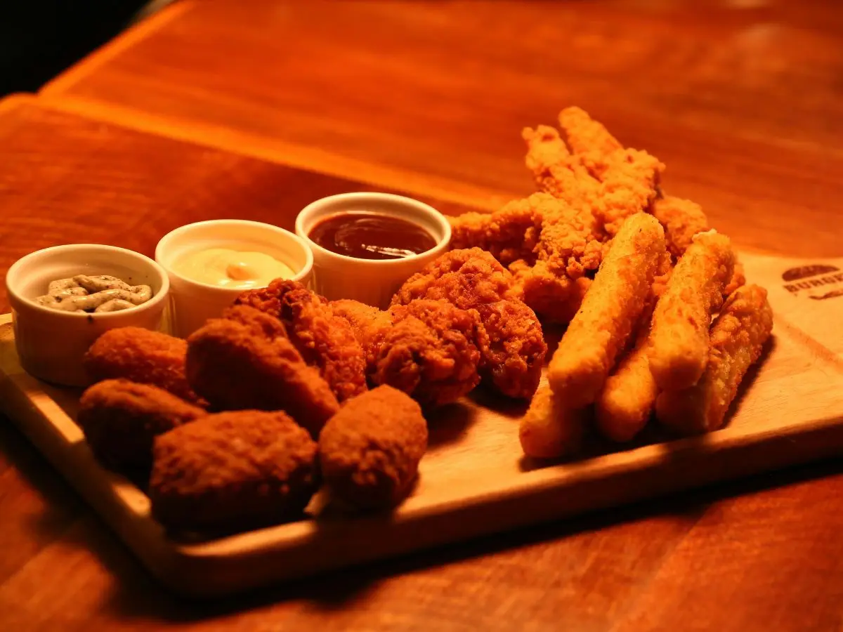 Love fried food? Try these 6 simple tips to reduce oil without losing flavour Love fried food? Try these 6 simple tips to reduce oil without losing flavour