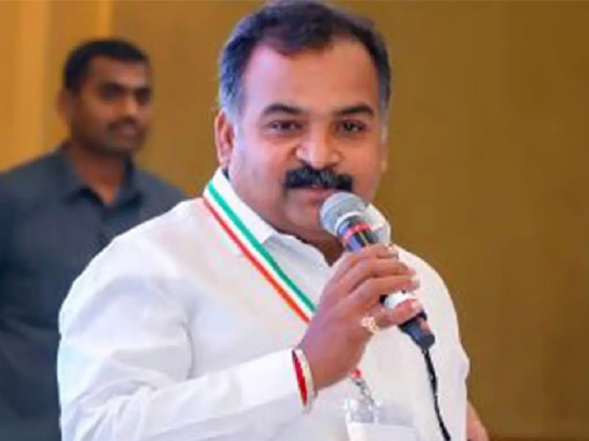 After Digvijaya’s praise, Congress MP Manickam Tagore equates RSS with Al Qaeda; BJPs slams remark After Digvijaya’s praise, Congress MP Manickam Tagore equates RSS with Al Qaeda; BJPs slams remark