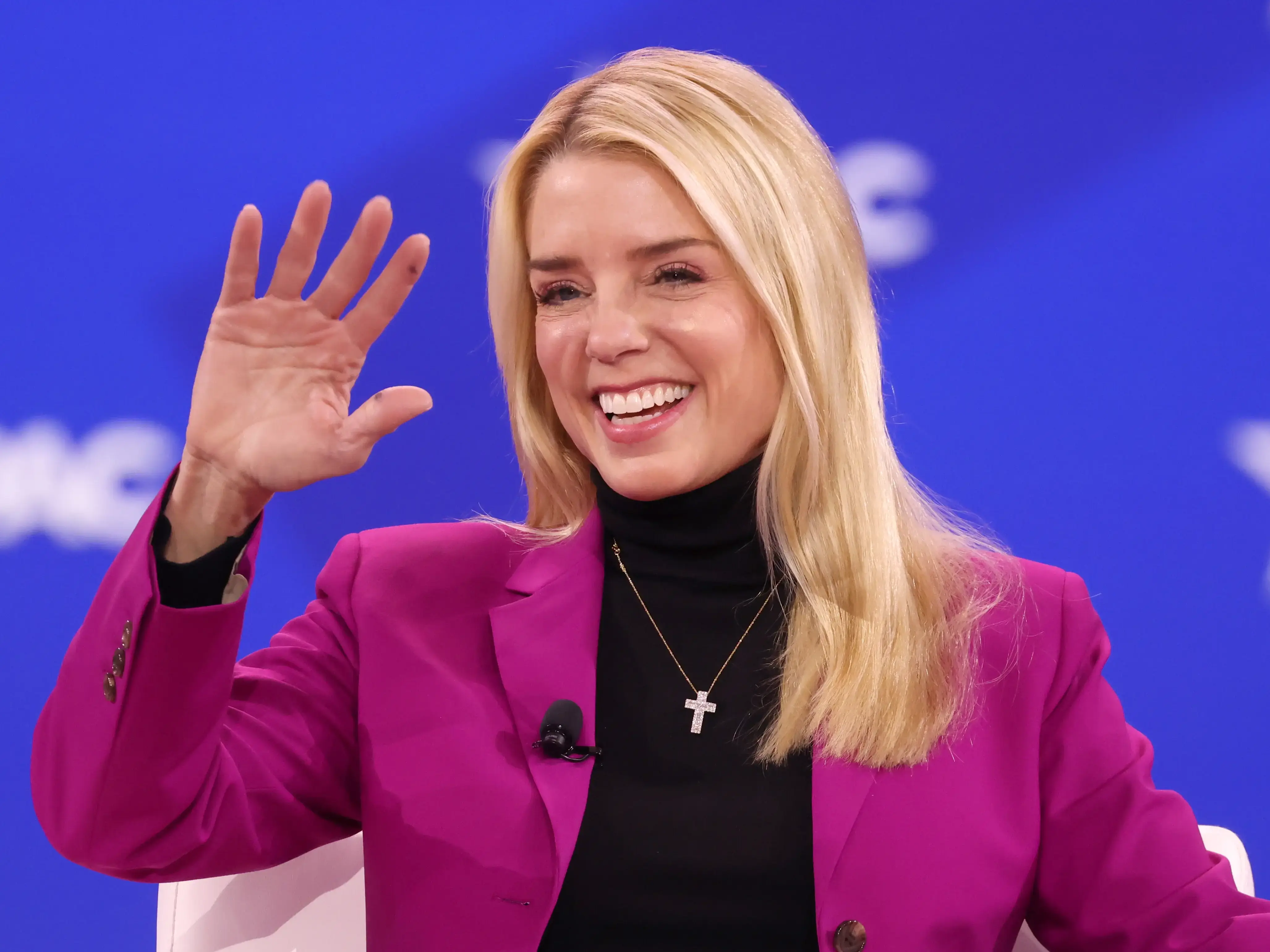 Pam Bondi deletes post after internet notices her ‘Trump Win’ chart actually praises Biden Pam Bondi deletes post after internet notices her ‘Trump Win’ chart actually praises Biden