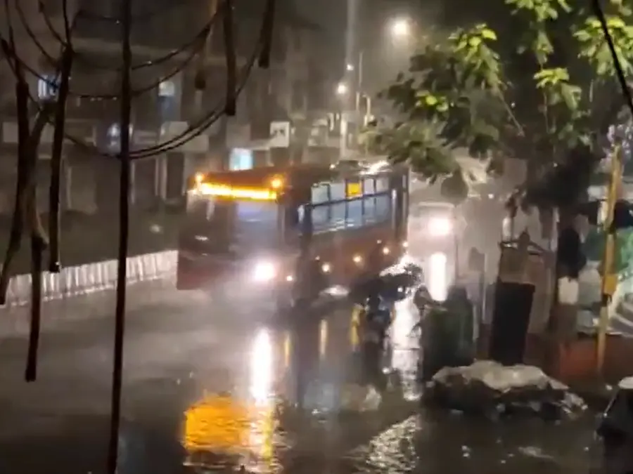 WATCH: Unseasonal rain welcomes 2026 in Mumbai, brings cooler weather and cleaner air