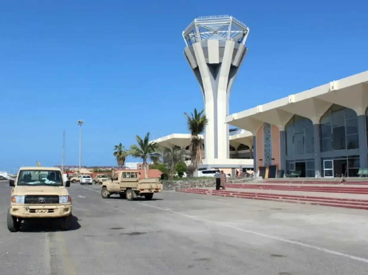 Yemen’s Aden airport air traffic halted amid Saudi-UAE rivalry as rift deepens; passengers stranded Yemen’s Aden airport air traffic halted amid Saudi-UAE rivalry as rift deepens; passengers stranded