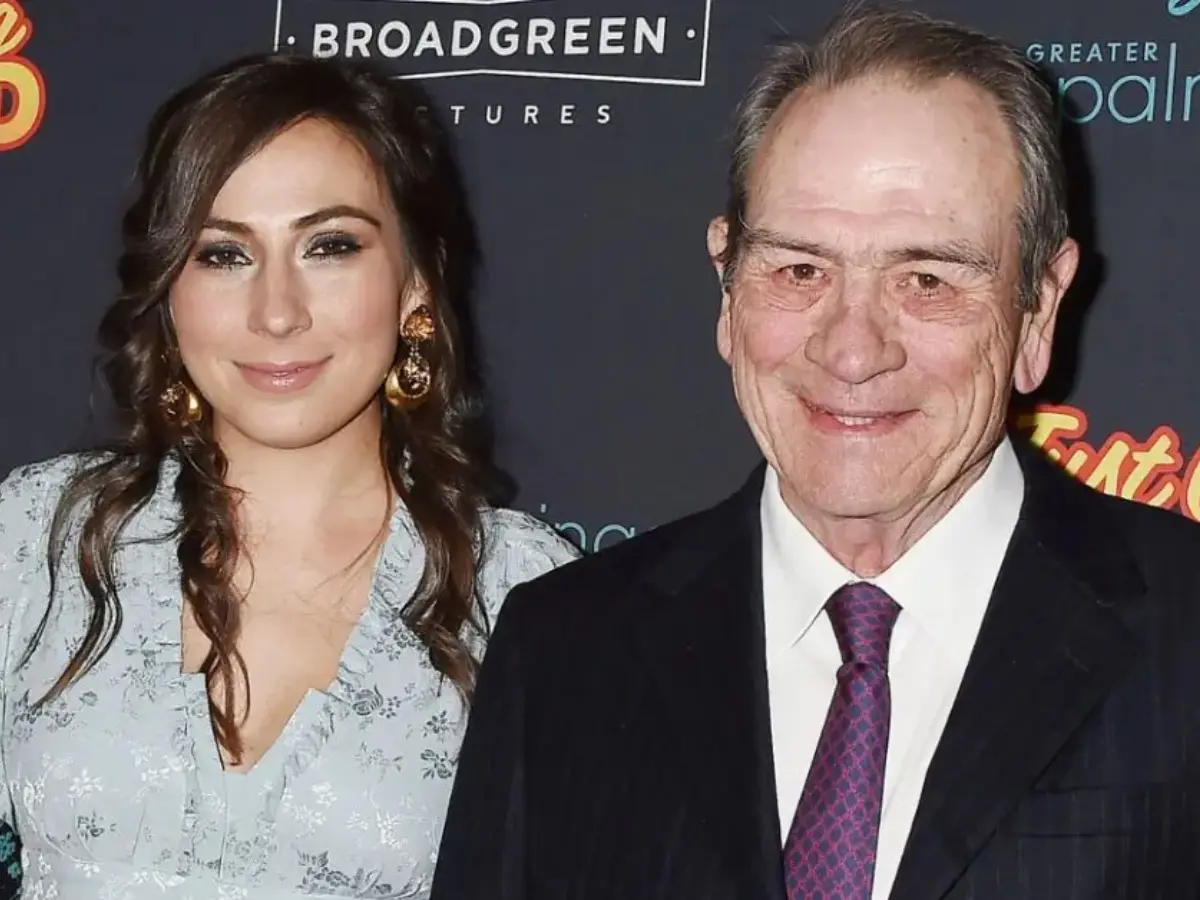 Men in Black actor Tommy Lee Jones' daughter Victoria found dead in hotel room; authorities issue statement Men in Black actor Tommy Lee Jones' daughter Victoria found dead in hotel room; authorities issue statement